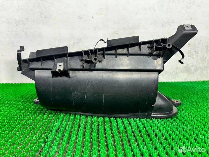 Корпус воздушного фильтра Mercedes-Benz GLE