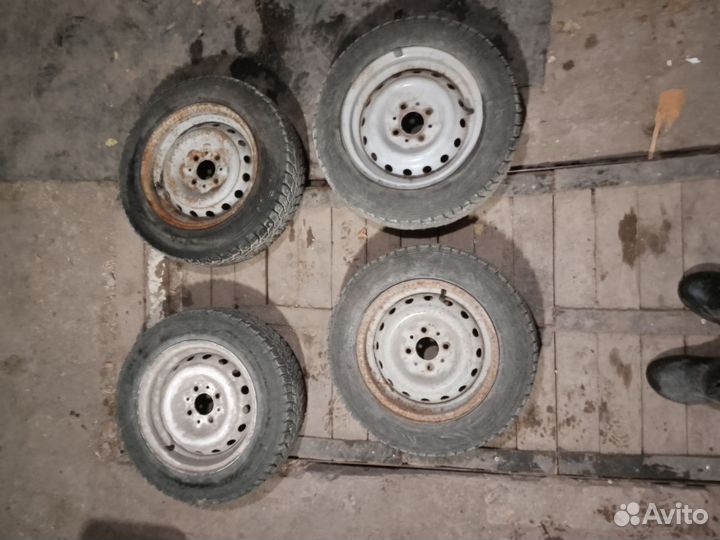 Dunlop SP Winter Ice 02 155/70 R13