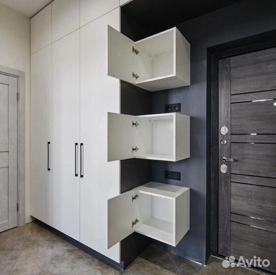 Прихожая белая