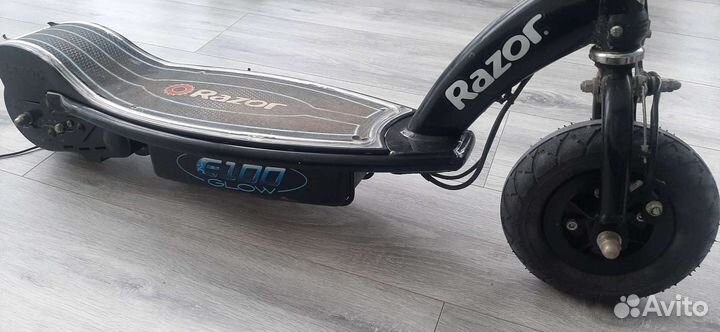 Электрический самокат Razor E100 Glow