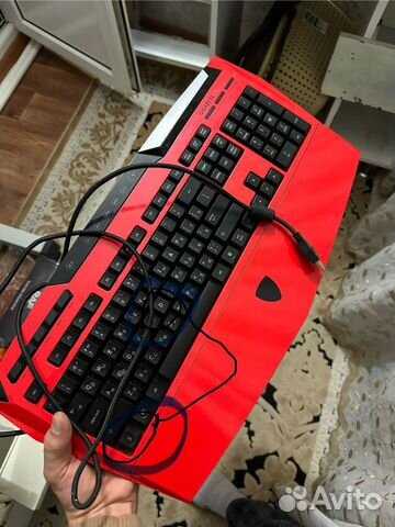 Игровая клавиатура Красная