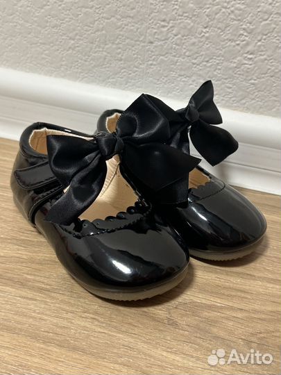 Туфли для девочки 22 размер