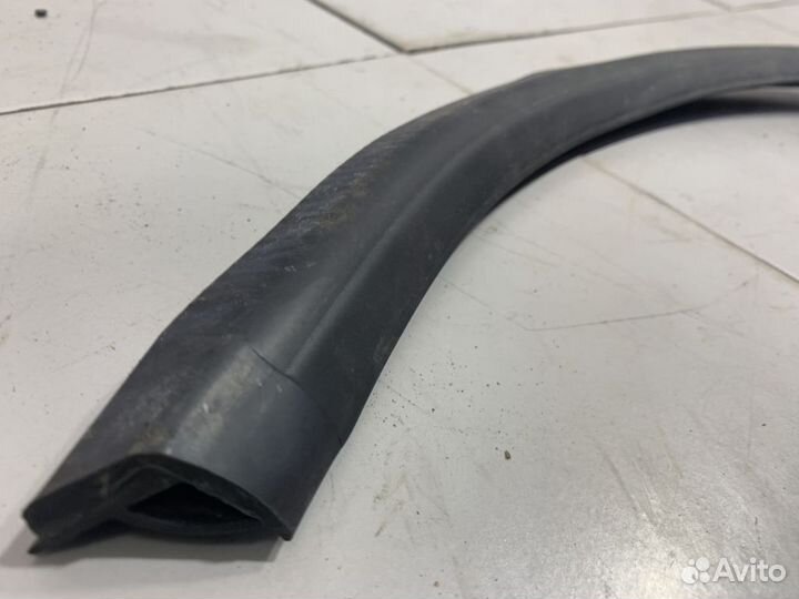 Уплотнитель двери Exeed TXL (M32T)