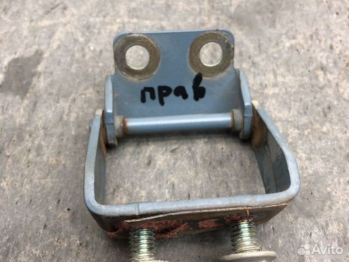 Петля багажника правая Chevrolet Aveo T200