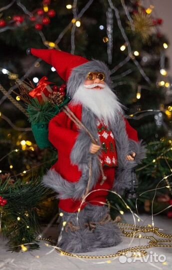 Дед мороз под елку