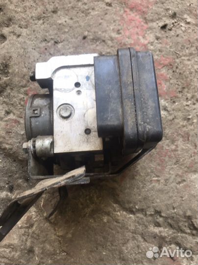 Блок ABS 4670А231 Mitsubishi Pajero Sport