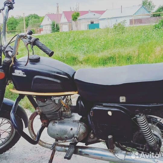 Мотоцикл Ковровец. К175