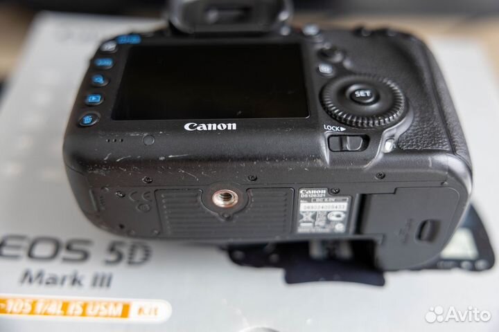 Фотоаппарат canon 5D mark iii