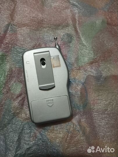 Карманный радиоприемник FM с часами ECB RS-2612