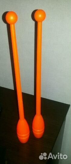 Булавы гимнастические