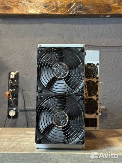 E9 Pro 3680mh бу 6 месяцев Bitmain Antminer