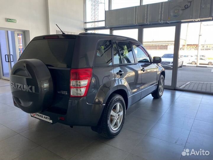 Suzuki Grand Vitara 2.0 AT, 2010, 230 000 км