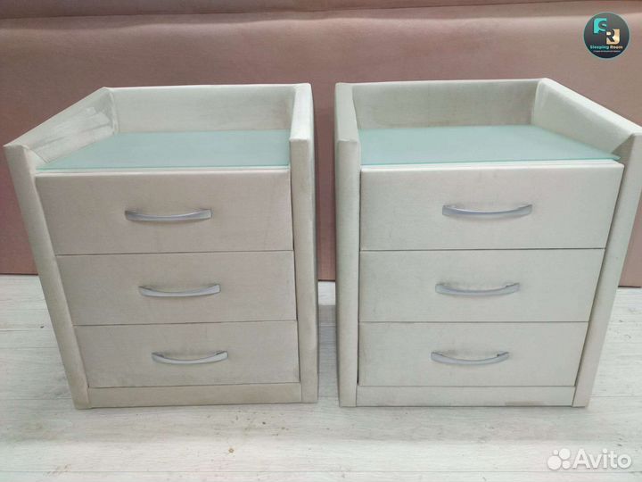 Прикроватные тумбы