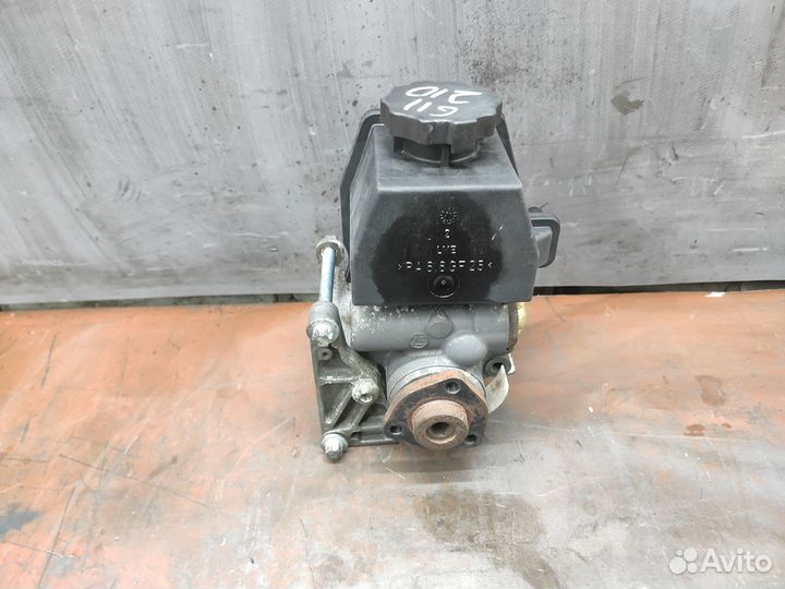 Насос гур Mercedes w210 om611