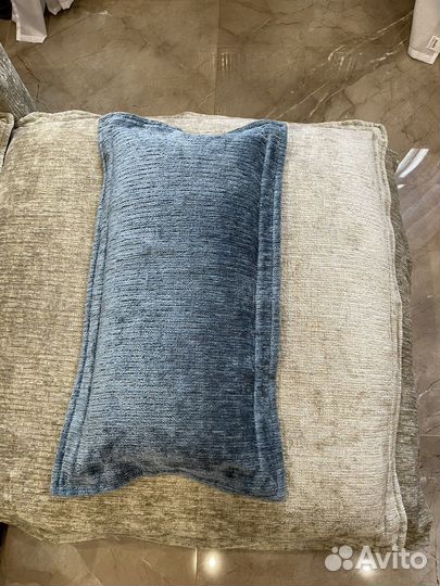 Декоративные подушки на диван