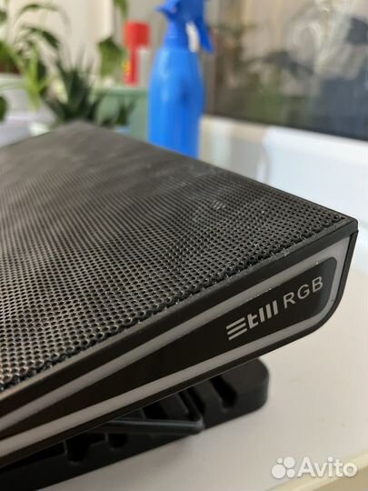 Охлаждающая подставкадля ноутбука с вентилятором