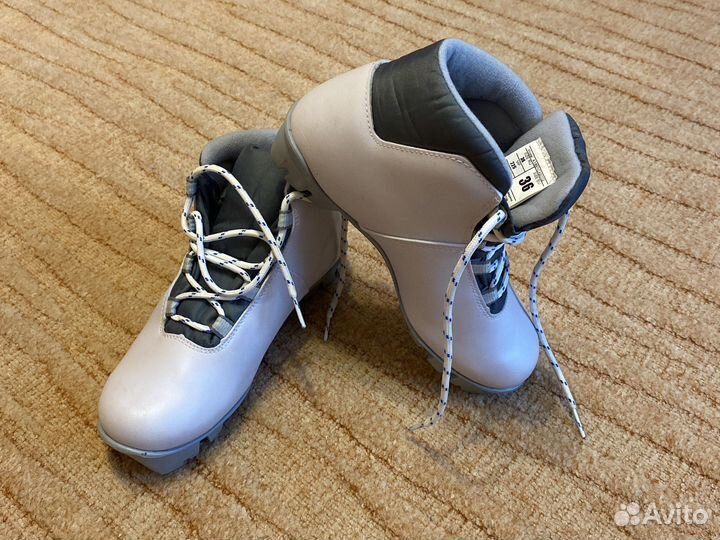 Лыжные ботинки Nordway Bliss 36 размер