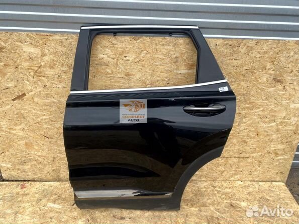 Дверь задняя левая Hyundai Santa Fe 4 TM