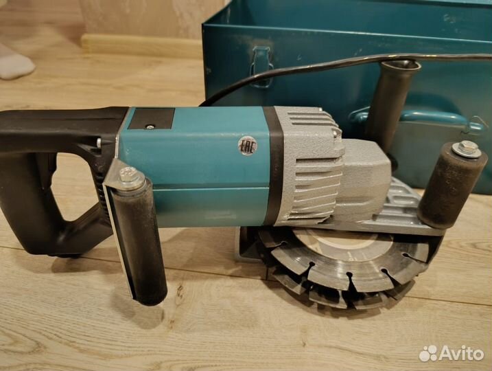 Штроборез Makita sg 180