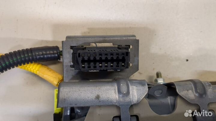 Подушка безопасности коленная Toyota Venza, 2012