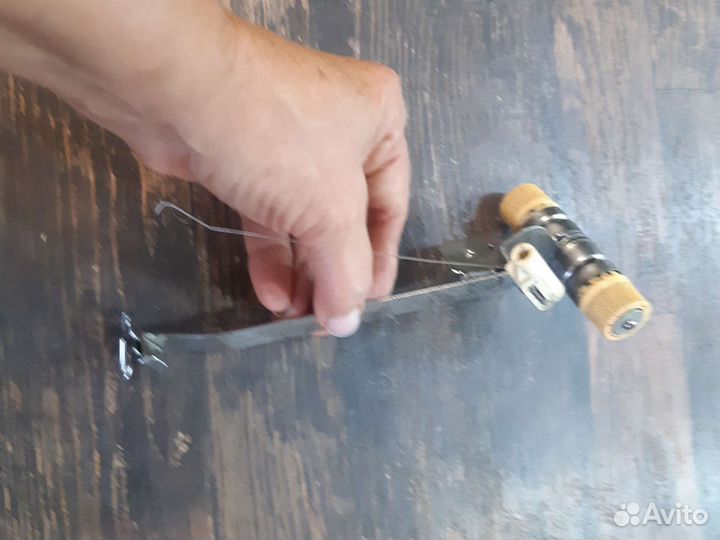 Нитеводитель для вязальной машины Тойота