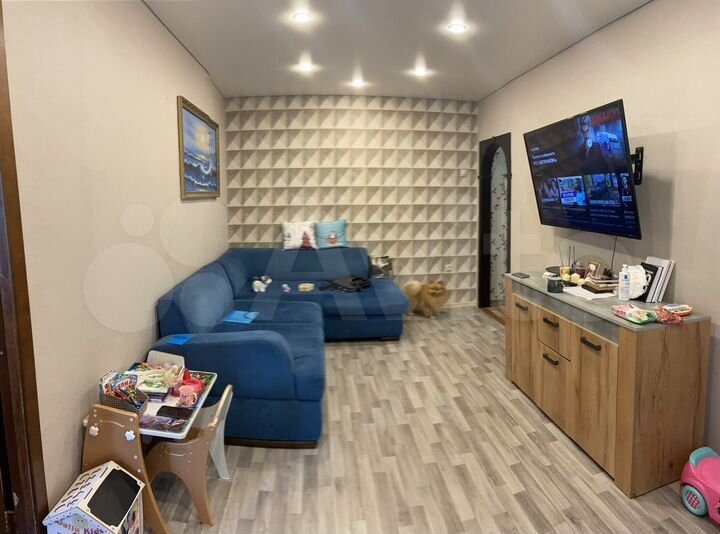 2-к. квартира, 43 м², 4/4 эт.