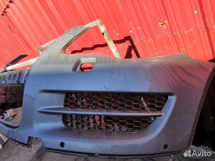 Фольксваген Туарег 07-10г бампер передний