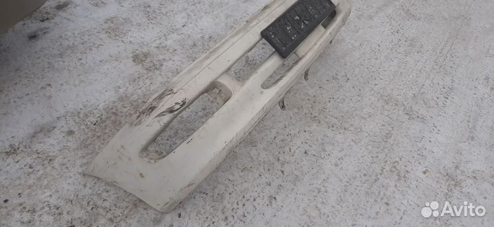 Бампер передний toyota carina 190