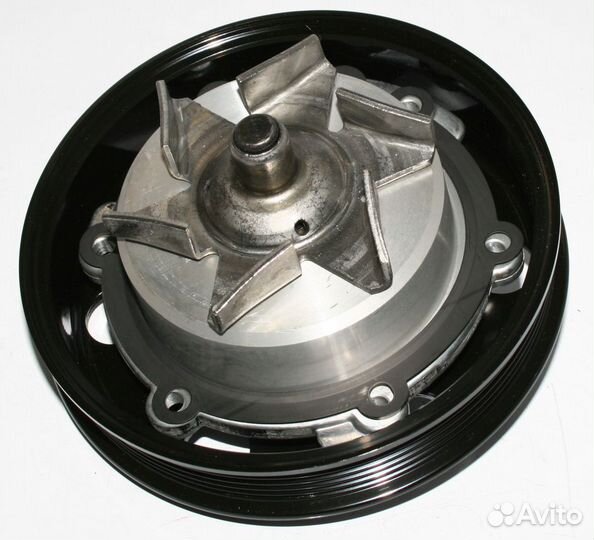 Насос охлаждения двигателя