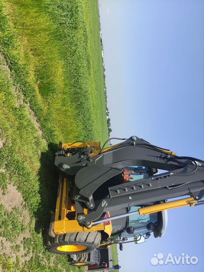 Экскаватор-погрузчик RM-Terex TLB 825, 2022