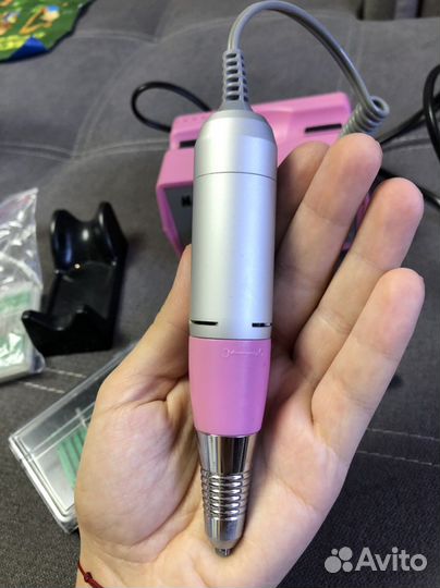 Продам прекрасный аппарат для маникюра и педикюра