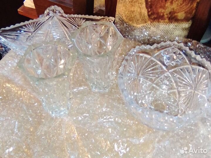 Хрустальные вазы, конфетница, ладья