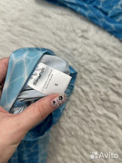 Bona fide костюм