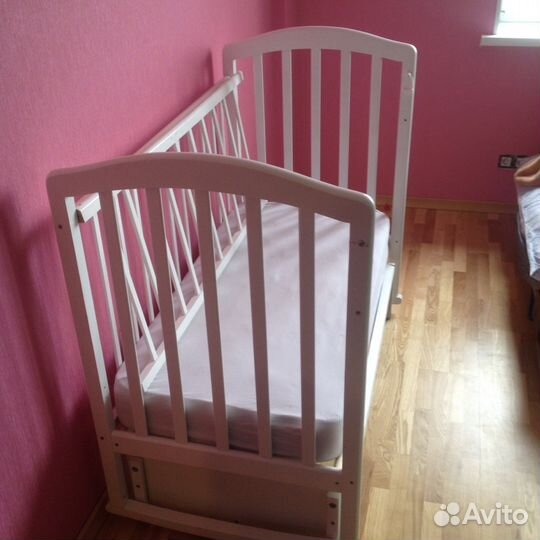 Детская кровать с матрасом