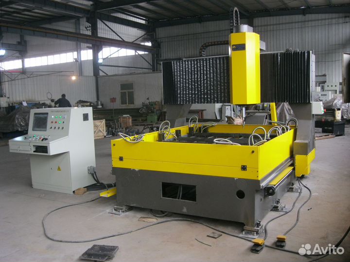 Сверлильный станок автоматический
