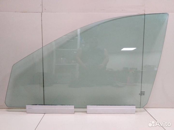 Стекло двери передней левой Volvo XC90 2002-2015