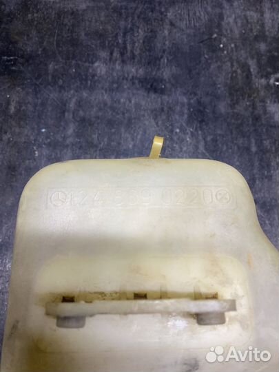 Бачок омывателя W124 Mercedes 1248690220