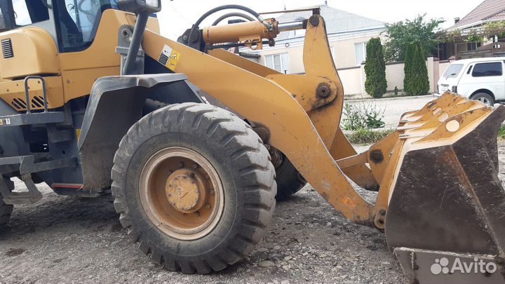 Фронтальный погрузчик SDLG (LGCE) L936, 2011