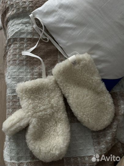 Варежки женские