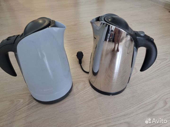 Продаю 2-а чайника электрических bosch б/у