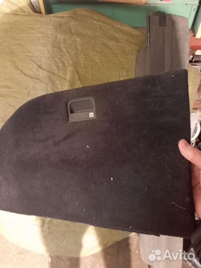 Бардачек багажника на Audi 100 c4 универсал