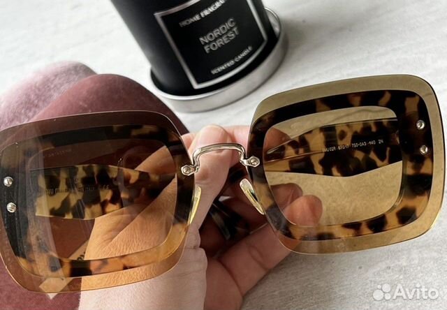 Солнцезащитные очки Miu Miu Италия
