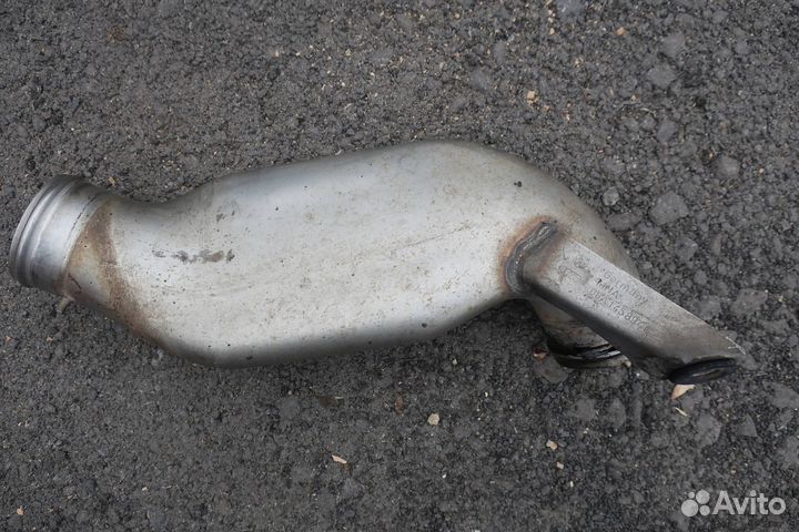 Патрубок интеркулера 06A145894C