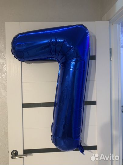 Цифра фольгированая 7 на день рождения