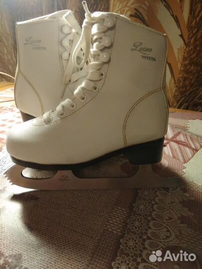 Коньки фигурные Larsen Wista