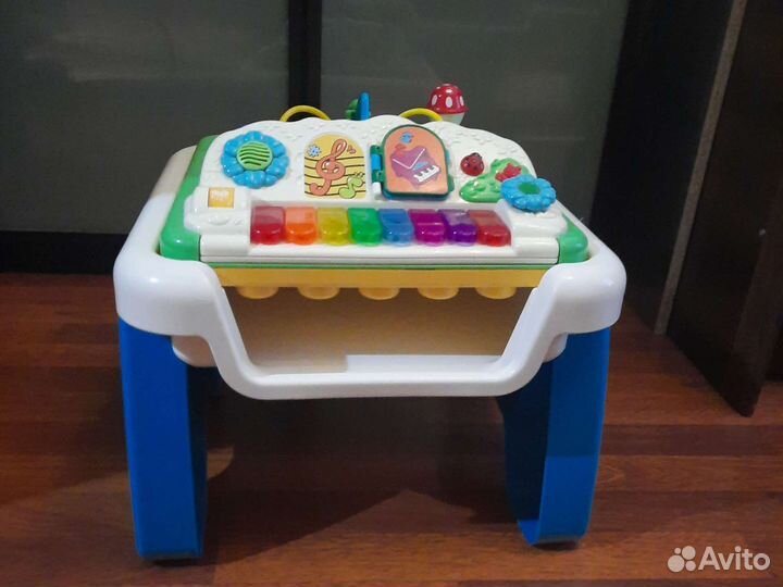 Развивающий столик chicco