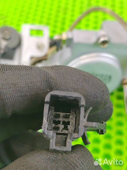 Моторчик стеклоочистителя задний Toyota Corolla