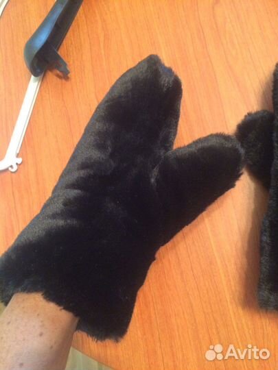 Варежки меховые