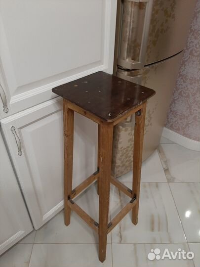 Подставка для цветов напольная