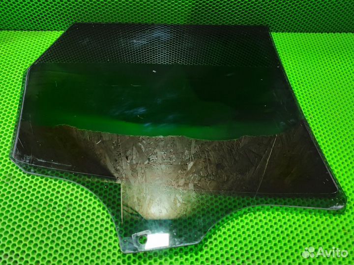 Стекло двери заднее левое Mazda CX 7